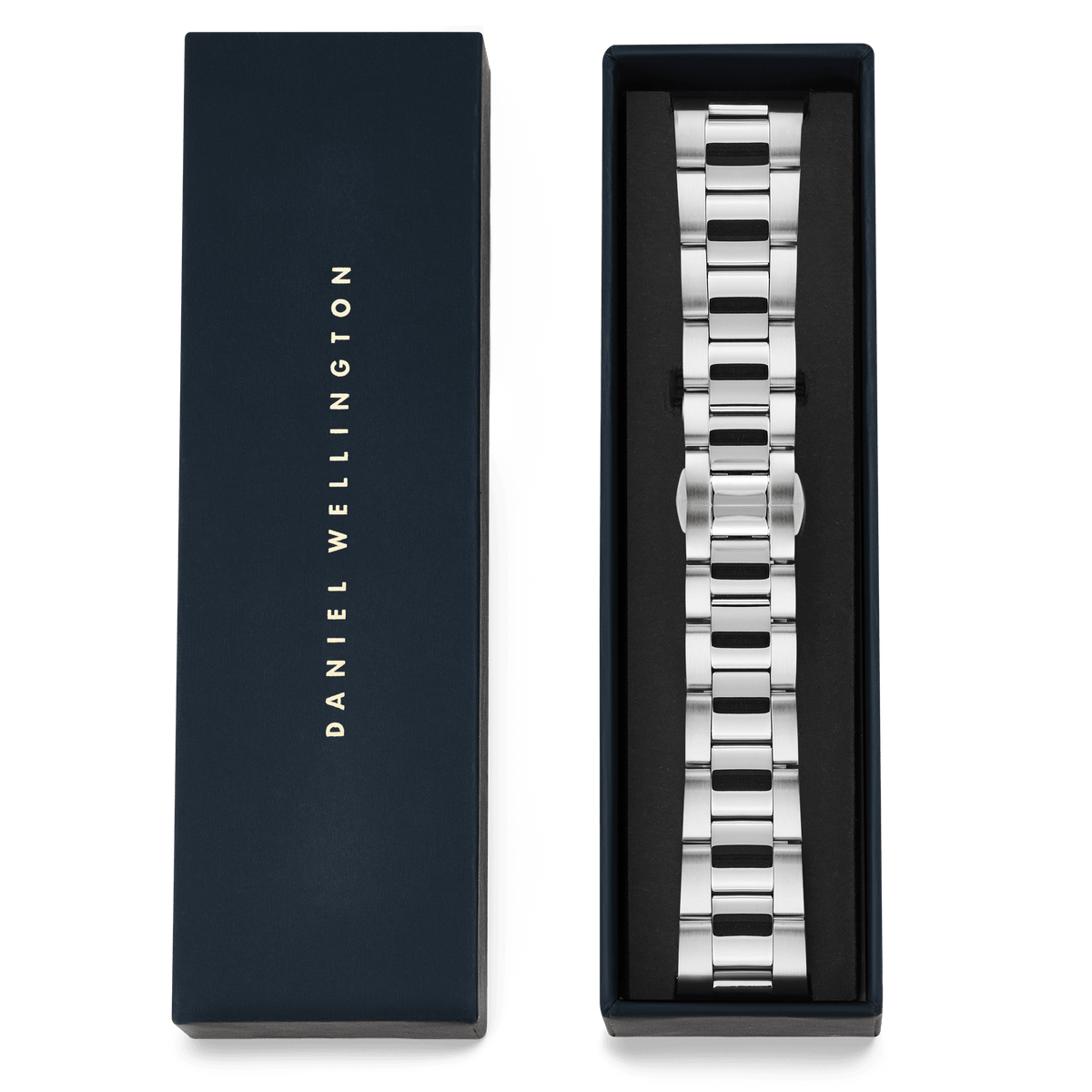 Daniel Wellington Smartwatch Iconic Link Silver strap displayed in its signature navy presentation box, highlighting the polished and brushed stainless steel three-link design.