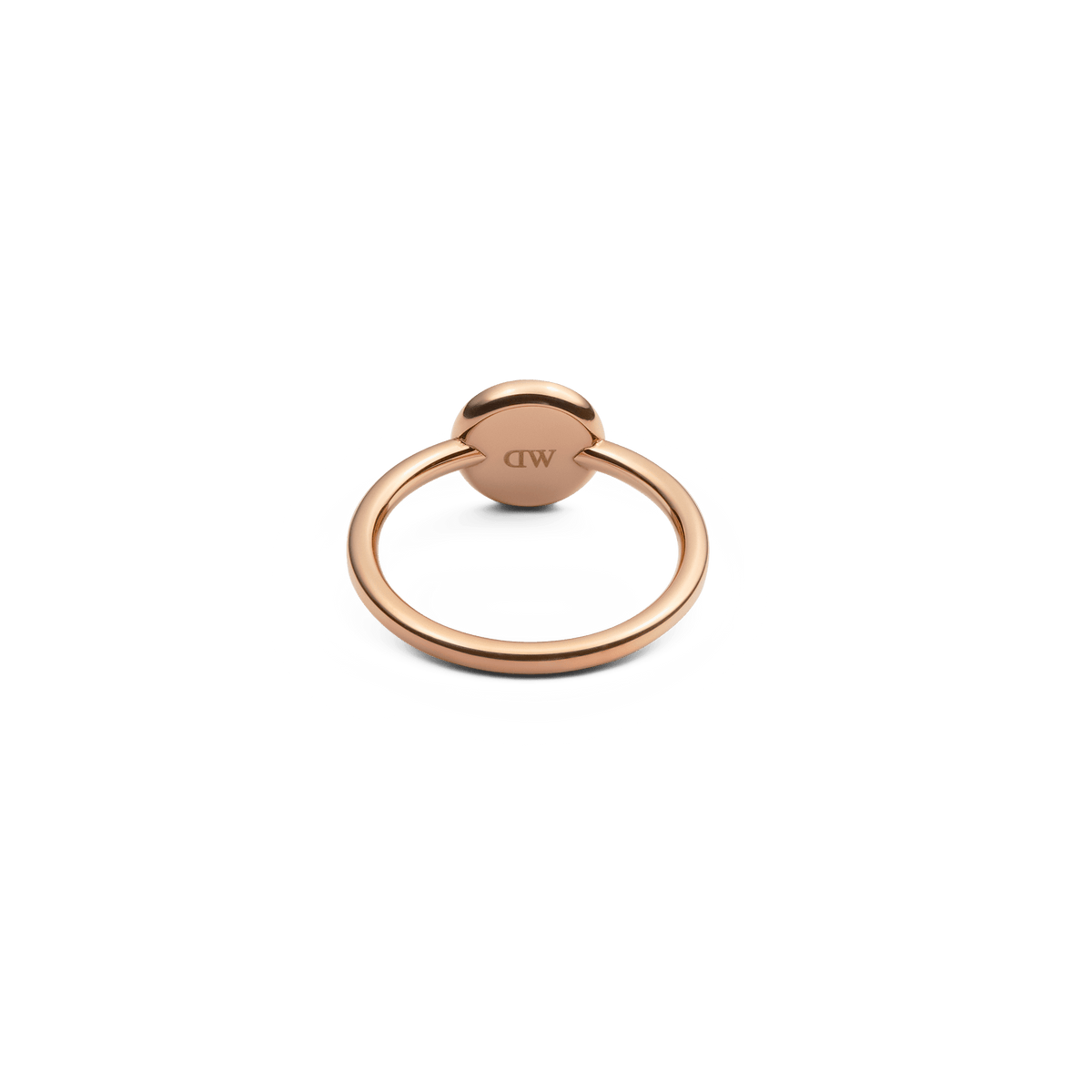 Back view of Audrey Ring Black Agathe Rose Gold, featuring polished rose gold band and engraved DW logo on the setting.
