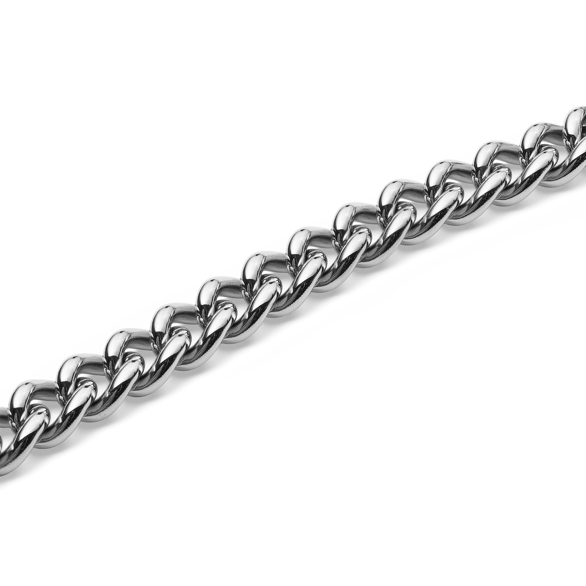 Close-up of the Chunky Chain Necklace Silver showing polished, rounded stainless steel links with a smooth, reflective finish.