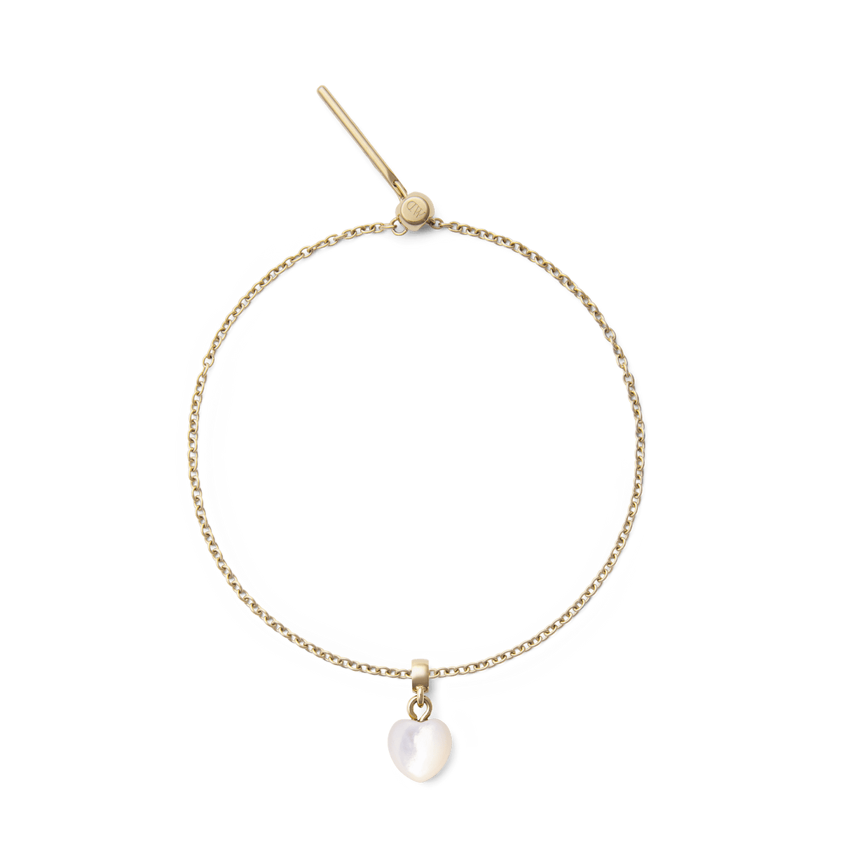 Delicate gold chain bracelet featuring a heart-shaped mother of pearl charm with a luminous finish and a minimalist toggle clasp, offering a refined and elegant accessory for everyday wear.