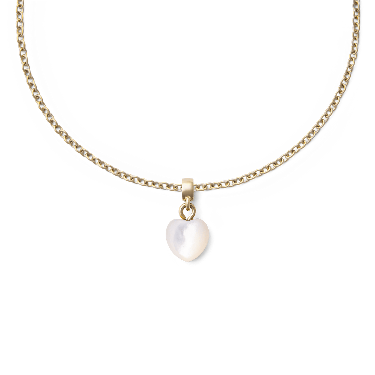 Gold chain necklace featuring a heart-shaped mother of pearl charm with a luminous, iridescent finish and a minimalist gold setting, offering a refined and elegant jewellery piece.
