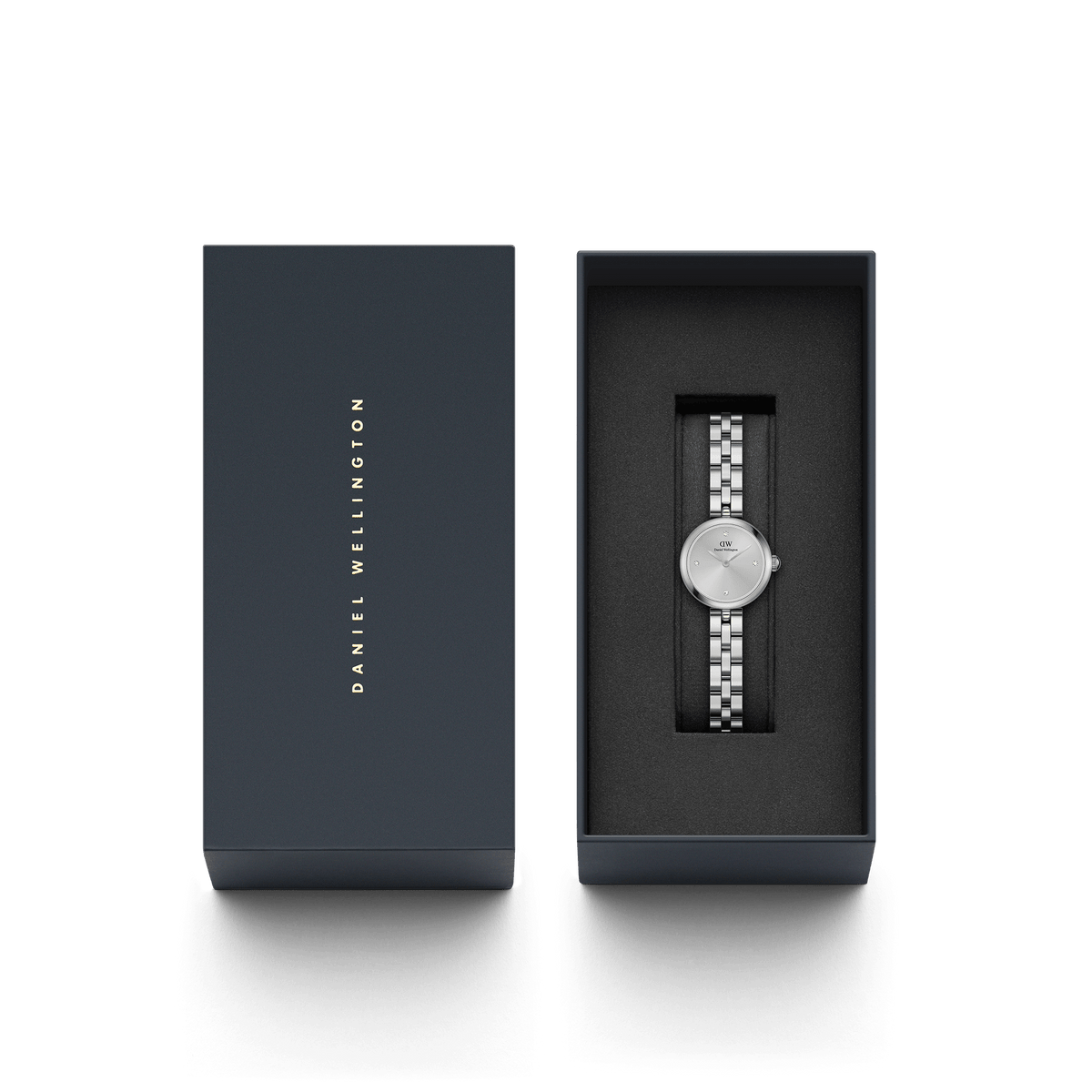 Elan Lumine Unitone Silver women’s watch with stainless steel strap, presented in a sleek Daniel Wellington gift box.