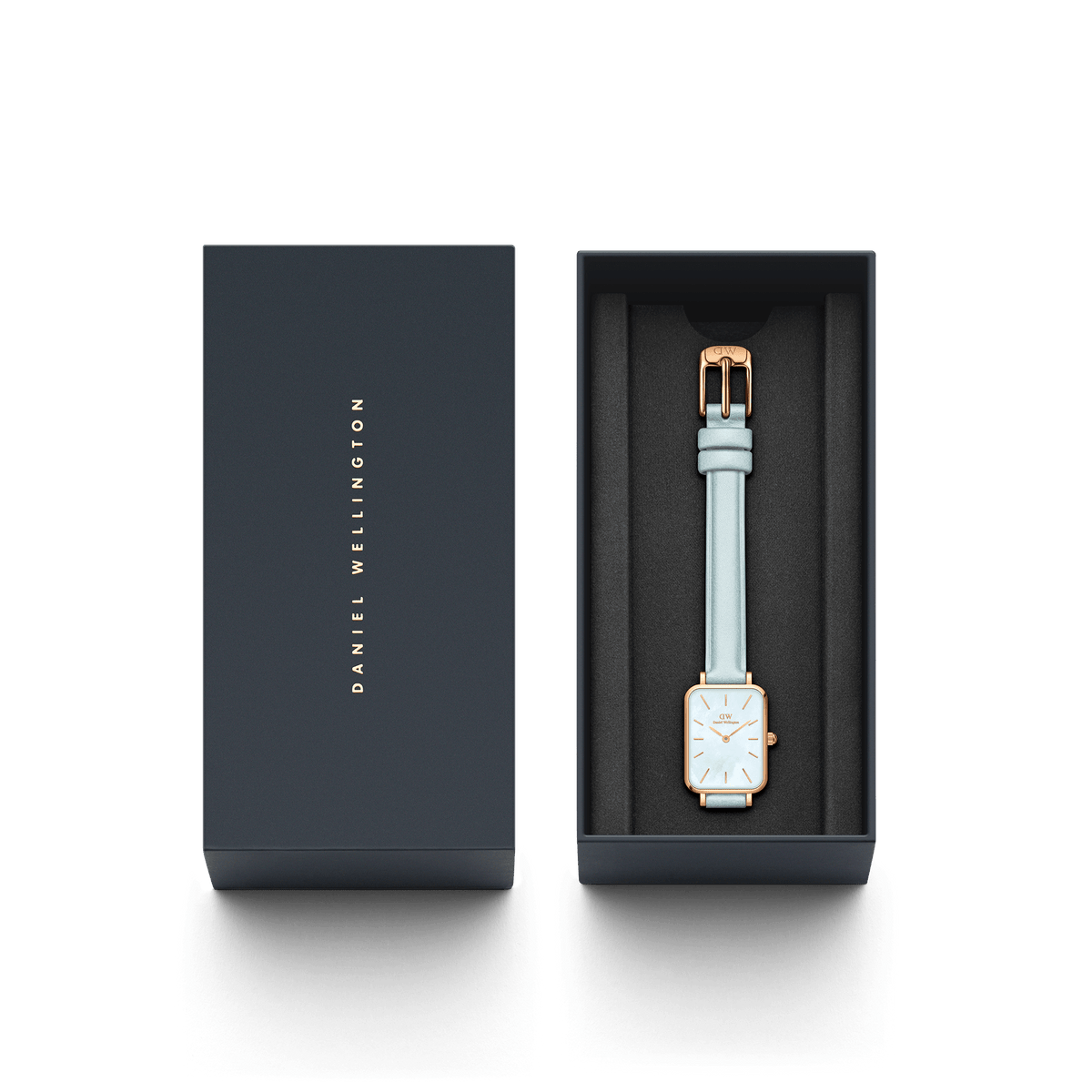 Quadro Bluebell Rose Gold women’s watch with a pastel blue leather strap, presented in an elegant Daniel Wellington gift box.