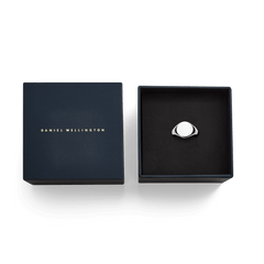 Classic Signet Ring Silver presented in a navy Daniel Wellington gift box, polished flat face, ideal for gifting.