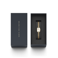 Quadro Mini Evergold Champagne gold women’s watch with mesh strap in Daniel Wellington signature gift box.