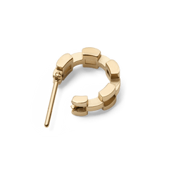 Daniel Wellington 3-Link gold earring shown from the side, highlighting its sculpted geometric links and polished finish.