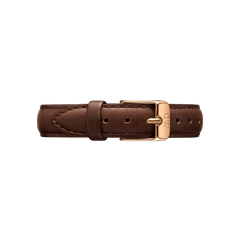 Brown leather watch strap with fine stitching and a rose gold buckle engraved with the Daniel Wellington logo, designed for a classic and elegant finish.