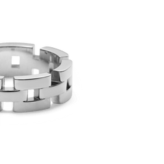 Close-up of the 3-Link Ring Silver, highlighting its polished stainless steel finish, bold geometric links, and modern, openwork design.