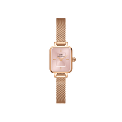 Quadro Mini Melrose Blush women’s watch featuring a petite rectangular rose gold case, blush pink sunray dial, minimalist index markers, and a slim rose gold mesh bracelet.
