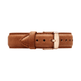 Light brown Durham Strap Rose Gold crafted from genuine leather, featuring a vintage-inspired finish, neat stitching, and a polished rose gold buckle engraved with the Daniel Wellington logo.