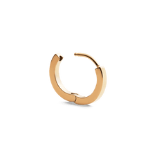Gold hoop earring with a minimalist, polished design and an open hinge, crafted from stainless steel with PVD gold plating.