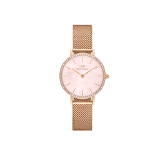 Rose gold Daniel Wellington Petite Lumine Bezel Melrose Pink MOP watch featuring a pink mother of pearl dial, crystal-set bezel, and a fine mesh stainless steel strap.