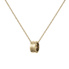 Daniel Wellington Elan Necklace Gold featuring a polished gold-plated ring pendant on a fine adjustable chain, showcasing a minimalist and elegant design.