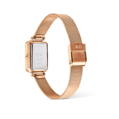 Rear view of the Quadro Melrose women’s watch showing the rose gold mesh strap, engraved clasp, and stainless steel case back with Daniel Wellington branding. The adjustable mesh band and secure fold-over clasp are clearly visible.