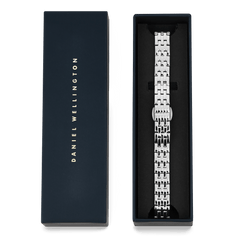 Daniel Wellington 5-Link Strap Silver presented in a signature navy gift box, showcasing its polished stainless steel links and butterfly clasp, ideal for petite watches.
